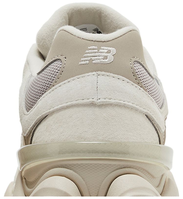 New Balance 9060 Gris Moonbeam