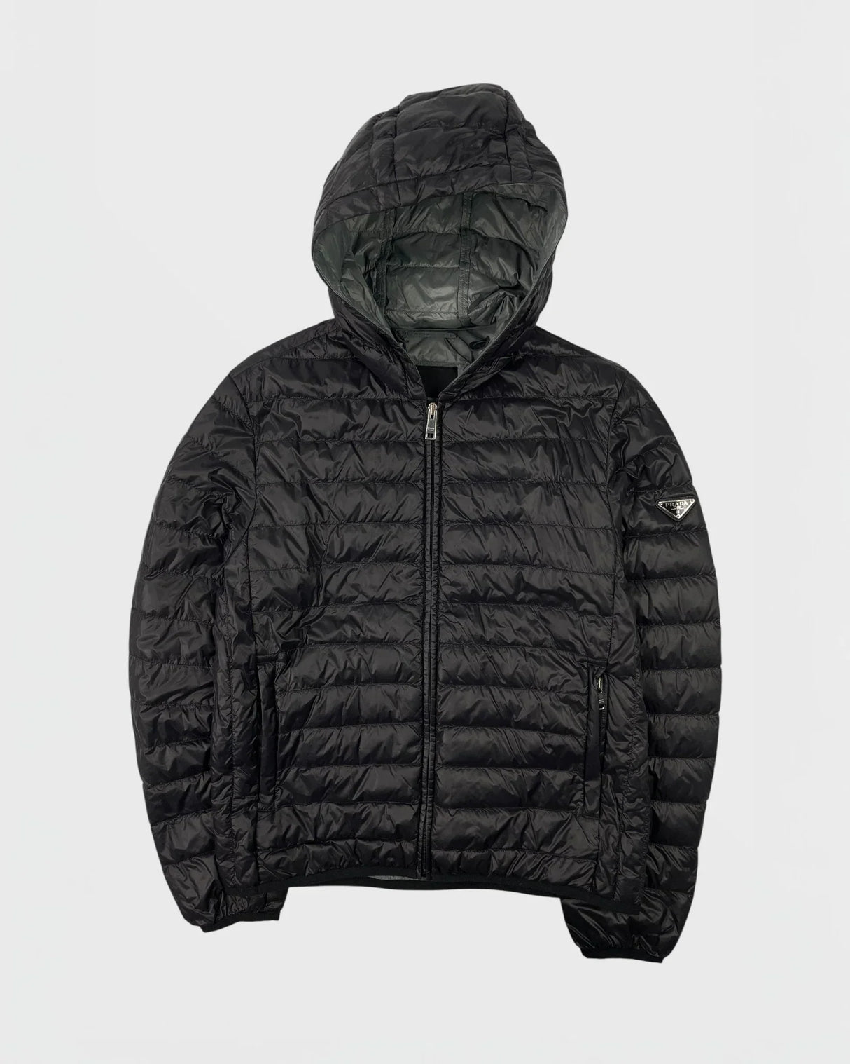 Chaqueta triangular de plumas de Prada