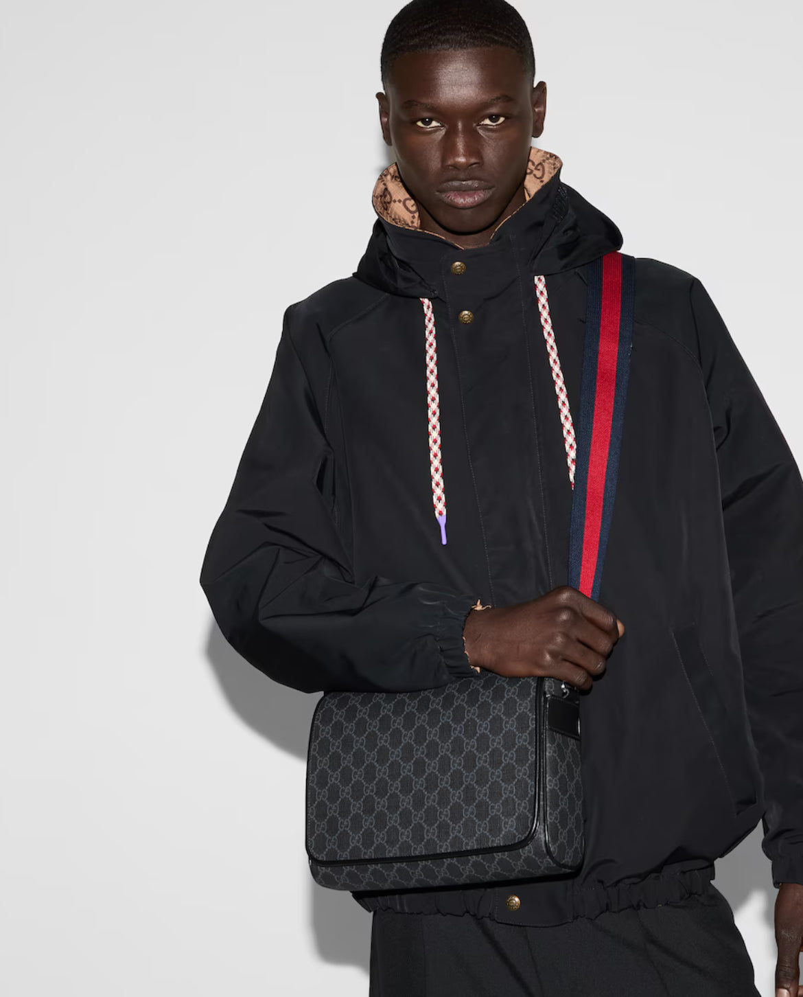 Bolso de hombro mediano negro GG