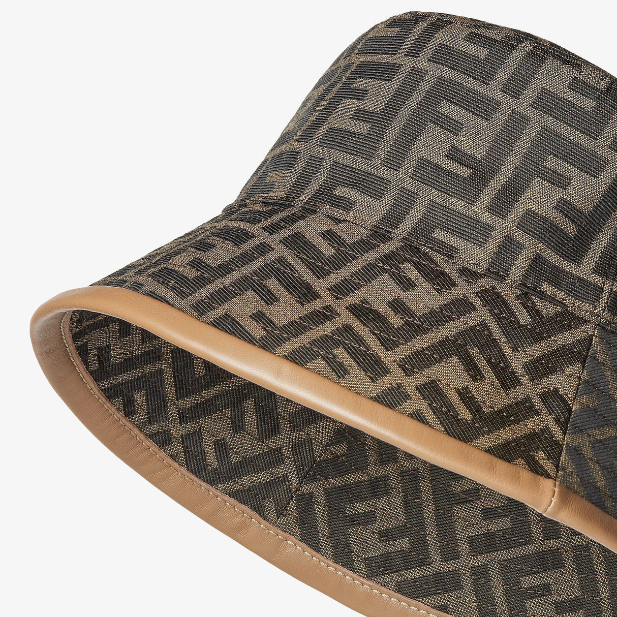 Bob en tejido jacquard FF marrón