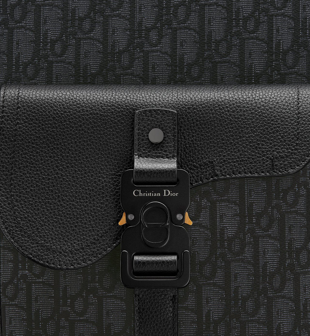 Mochila con cremallera tipo sillín