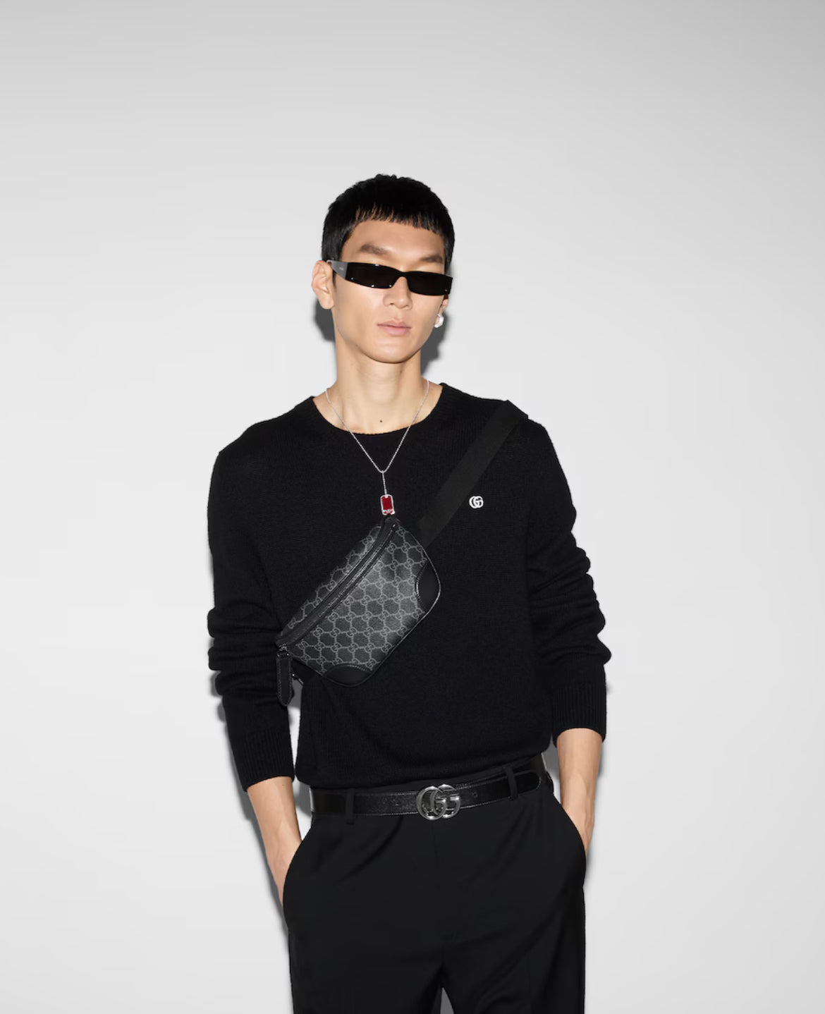 Riñonera pequeña con emblema GG