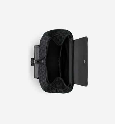 Mochila con solapa tipo sillín