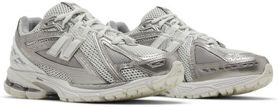 New Balance 1906R plata