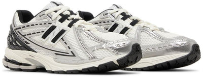 New Balance 1906R Plata Metalizado Negro