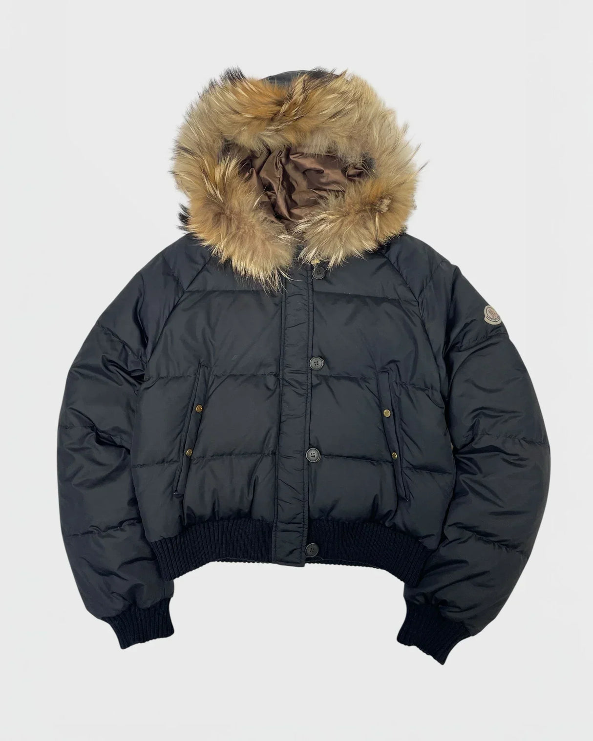 Chaqueta de plumas Moncler con capucha de piel