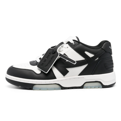 Cesta negra blanquecina