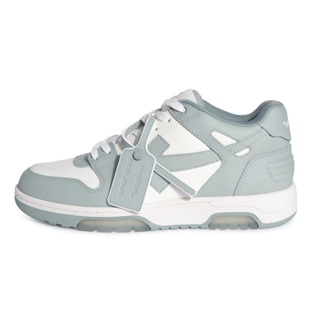 Cesta gris blanquecina