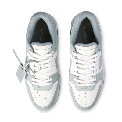 Cesta gris blanquecina