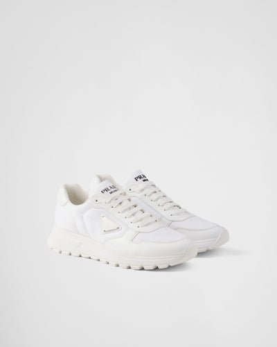 Zapatillas deportivas Prada de piel cepillada blanca