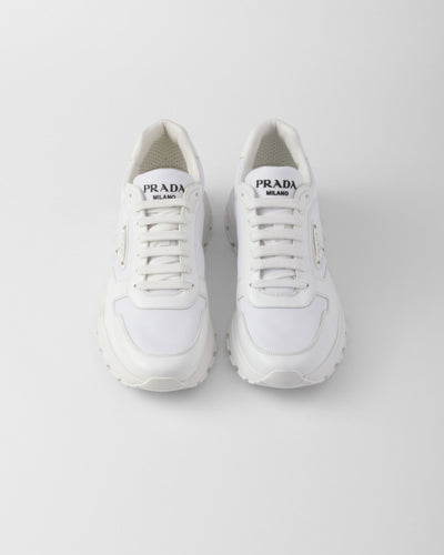 Zapatillas deportivas Prada de piel cepillada blanca