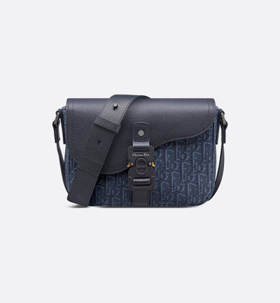 Bolso bandolera pequeño con solapa azul marino Saddle