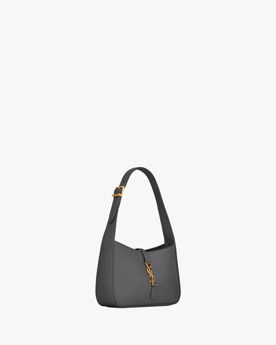 LE 5 À 7 EN CUIR LISSE