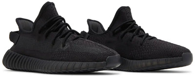 Yeezy Boost 350 V2 Negro