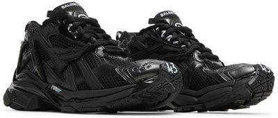 Zapatillas Balenciaga Runner negras mate