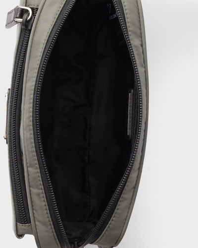 Riñonera de piel Re-Nylon y Saffiano