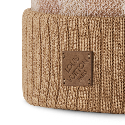 Gorro y bufanda beige con estampado de cuadros de Neo Petit