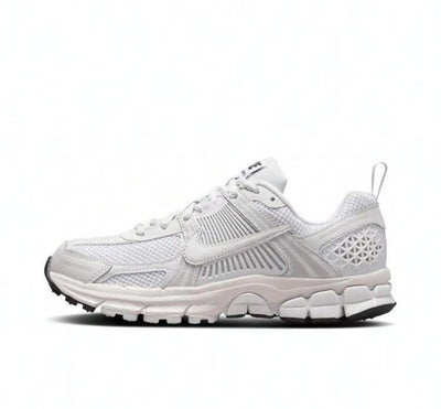 Vomero Triple Blanco