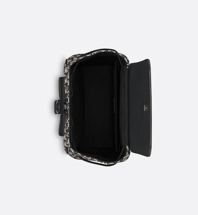 Mochila con solapa tipo sillín