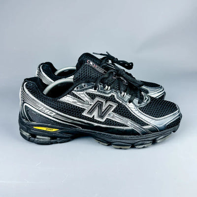 New Balance 740 NEGRO