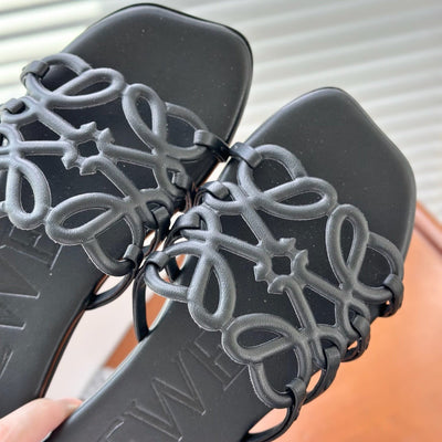 LOEWE - Sandalias Petal Anagram en suave piel de becerro Negra