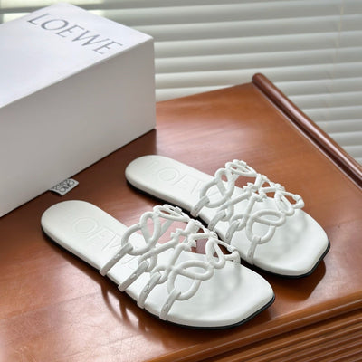 LOEWE - Sandalias Petal Anagram en suave piel de becerro Blanco