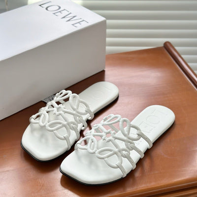 LOEWE - Sandalias Petal Anagram en suave piel de becerro Blanco