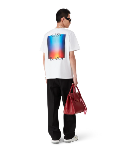 Camiseta con el logotipo de Gradient Casa