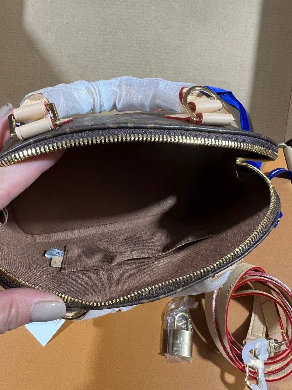 LV - Alma BB NO Bag