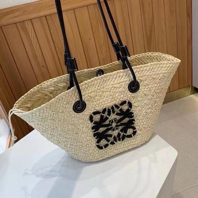 Loewe - Anagrama en palma de Iraca y piel de becerro