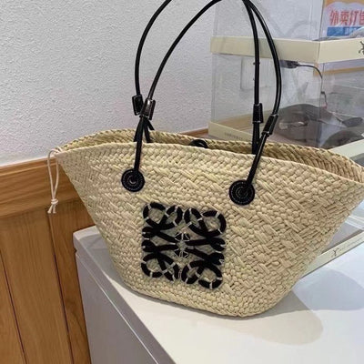 Loewe - Anagrama en palma de Iraca y piel de becerro